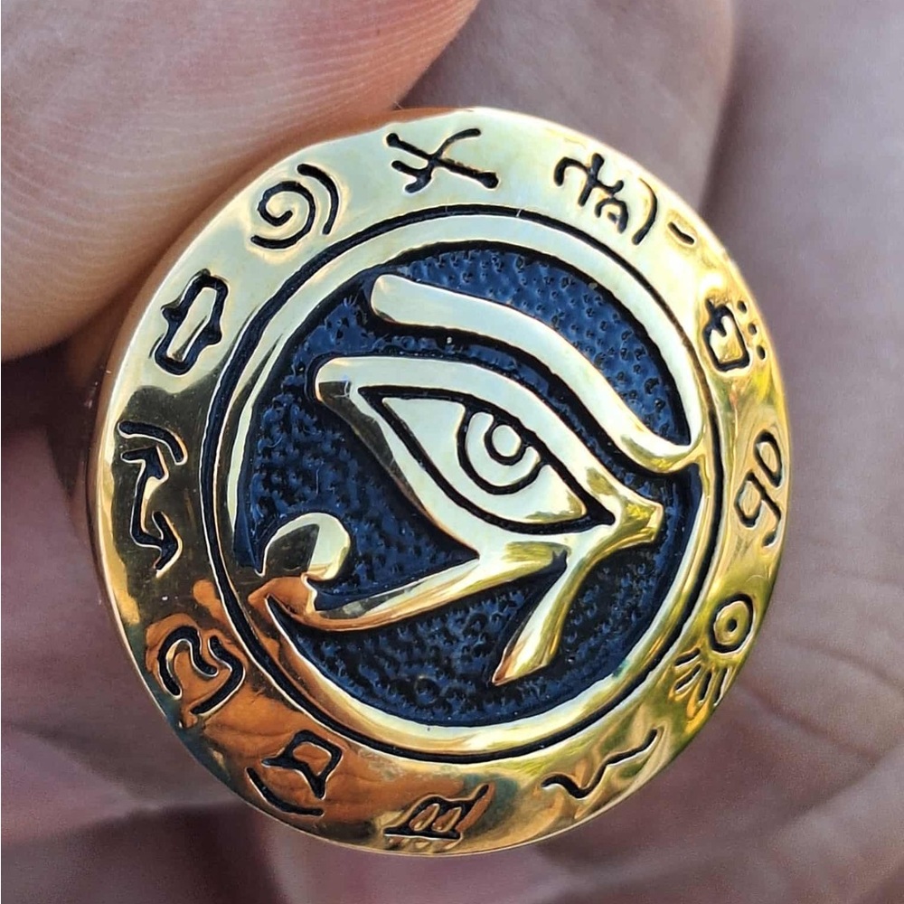 Eye of Horus Ring - Picture 10 of 11